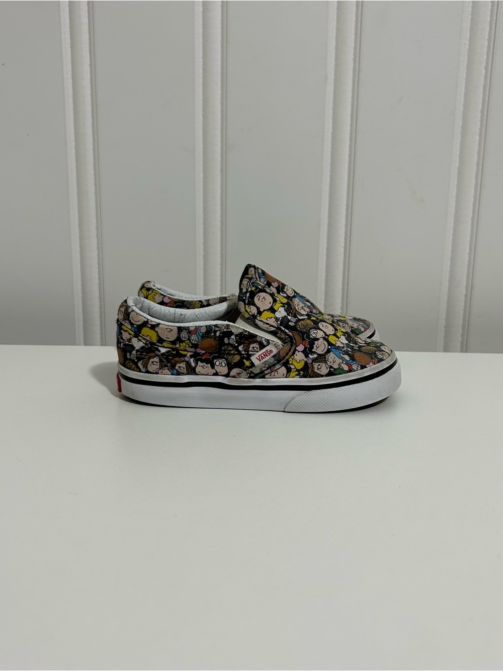 Vans slip on snoopy peanuts Charlie Brown